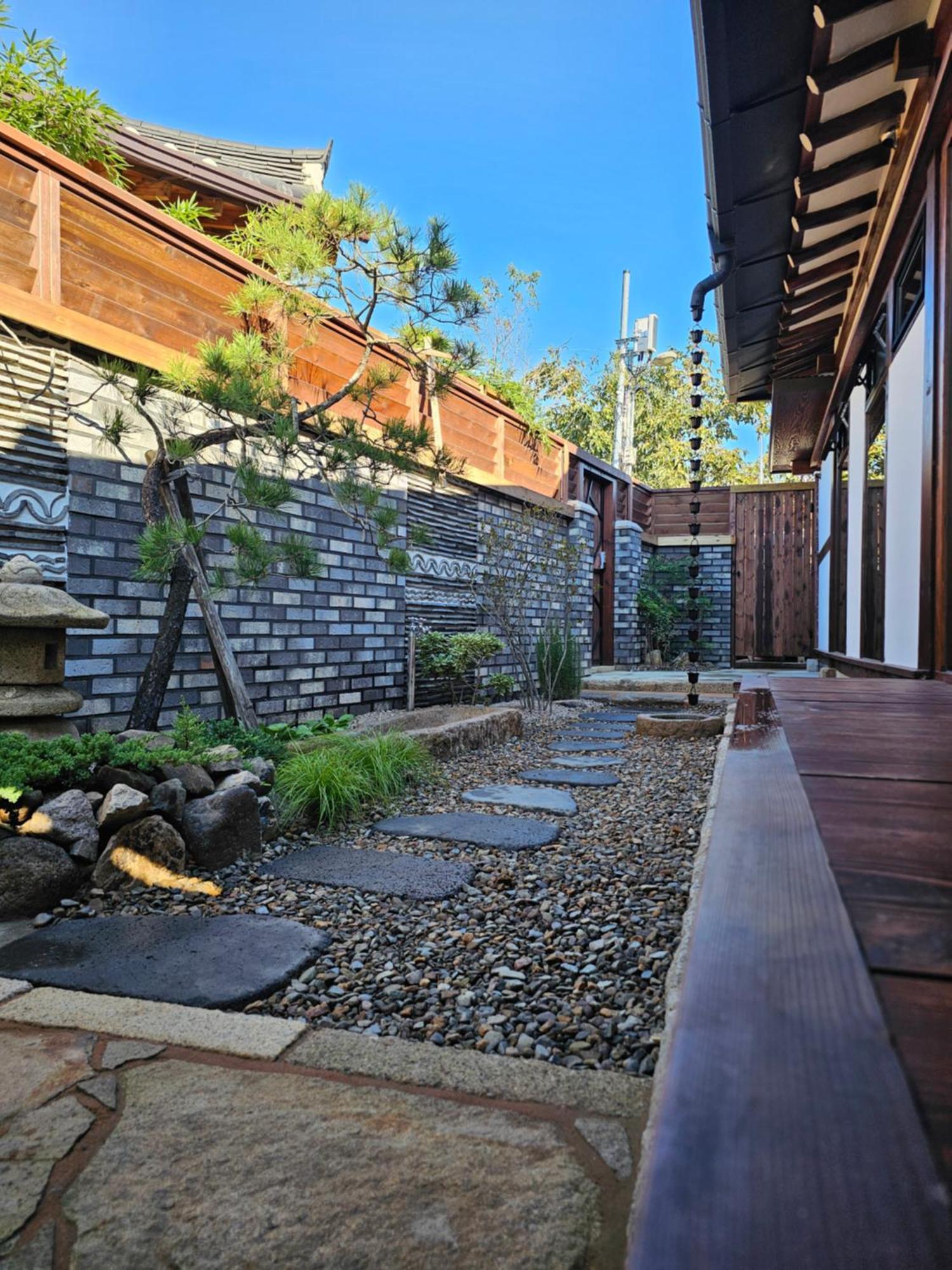 Sieunjae Bed & Breakfast Gyeongju Exterior photo